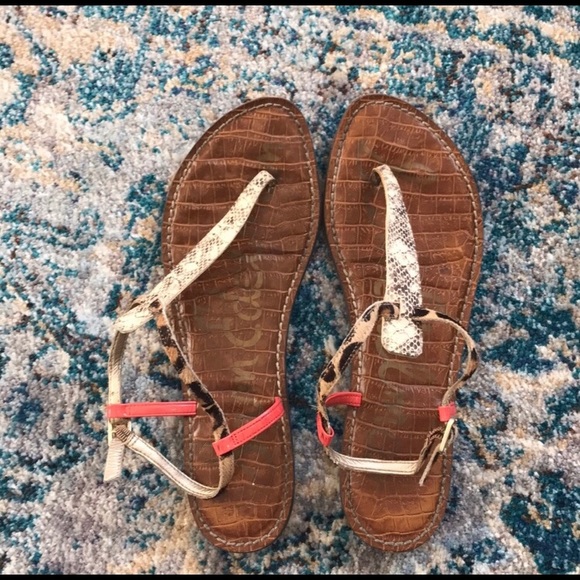 Sandals - Picture 2 of 3